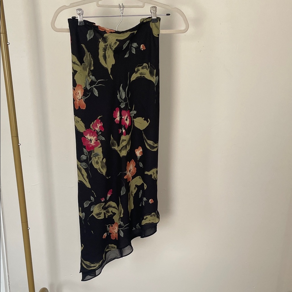 Vintage Black Floral High-Low Midi Skirt with Green Leaf Print